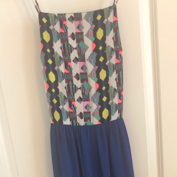 Fun backless maxi length dress - Picture 5 of 6